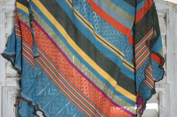 Invero Dreiecktuch Kyra Harmony, reine Merinowolle extrafein